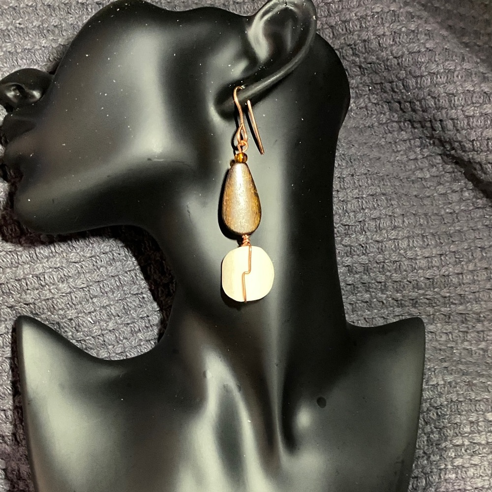 Elegant Gold and Cream Drop Earrings